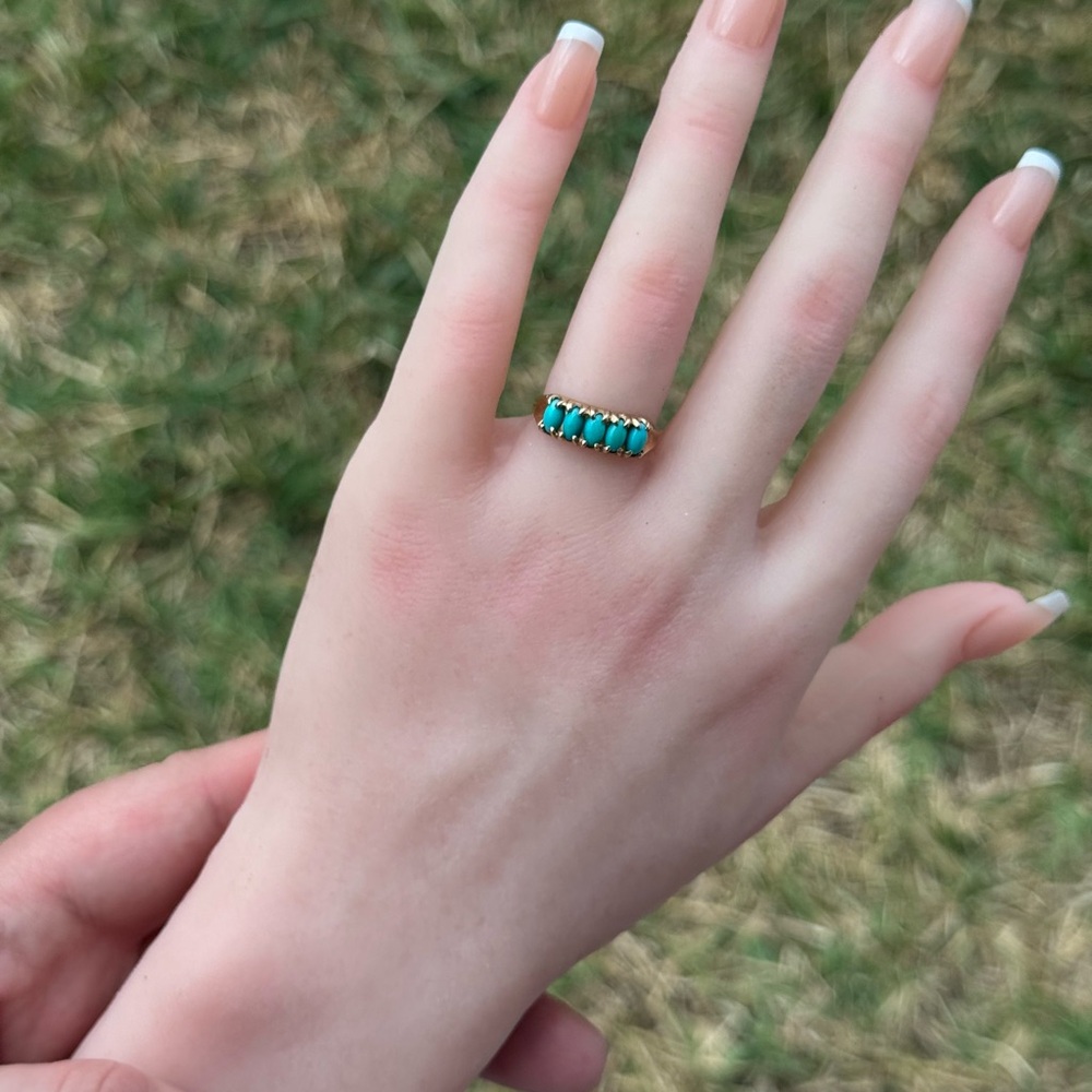 Sweet Antique 9ct Yellow Gold 5-Stone Turquoise Ring – Size 6 – Hallmarked 375 - Picture 10 of 11